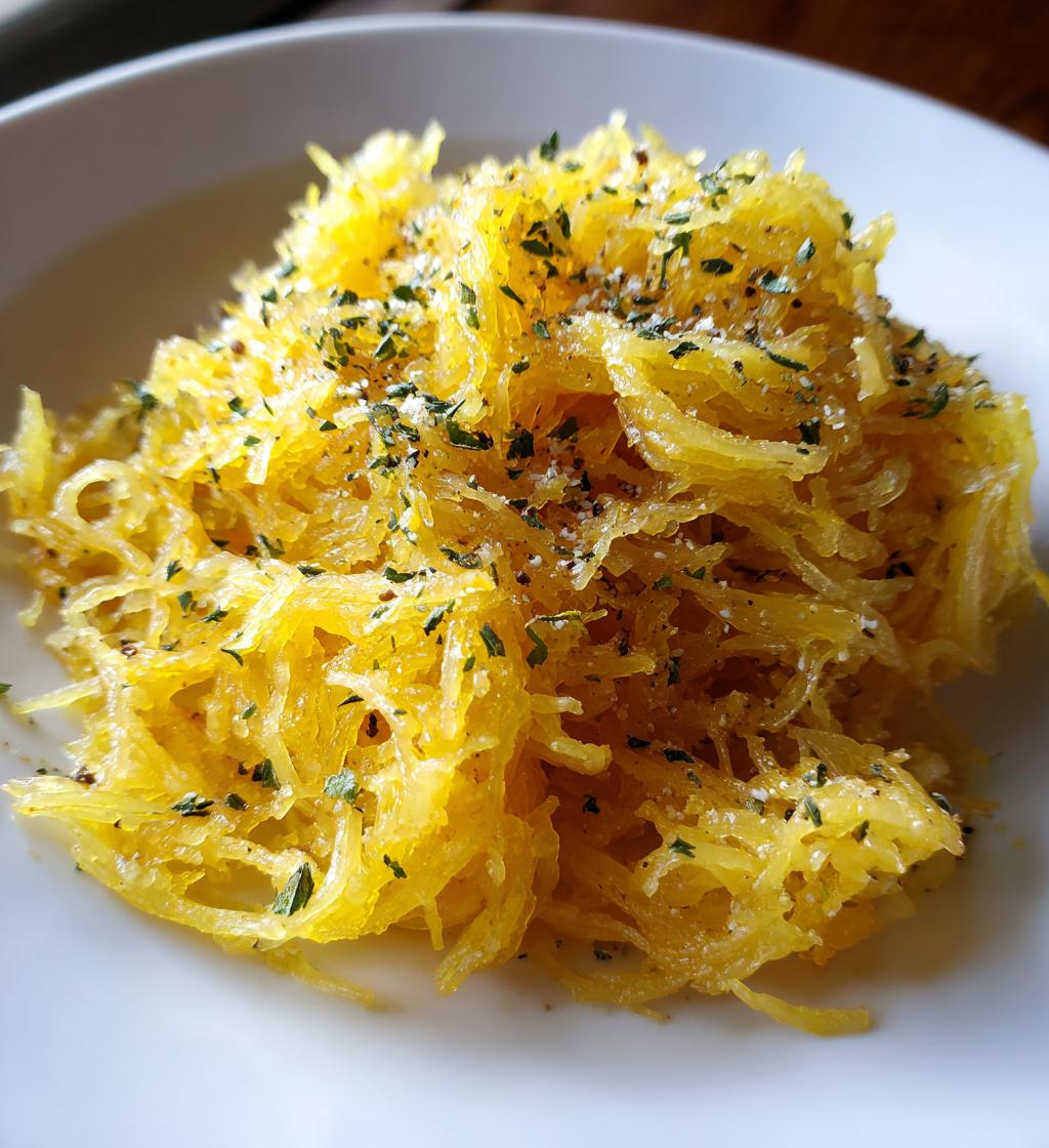 air fryer spaghetti squash noodles recipe - detail 1