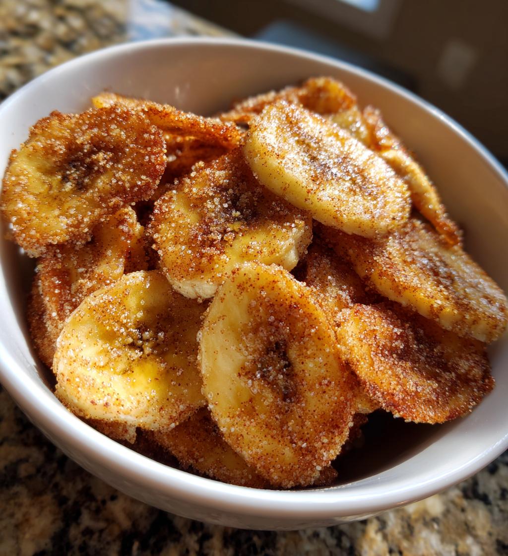 cinnamon sugar air fryer banana chips - detail 1