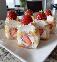 strawberry shortcake sushi