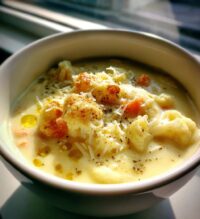 cauliflower soup with cheddar and garlic
