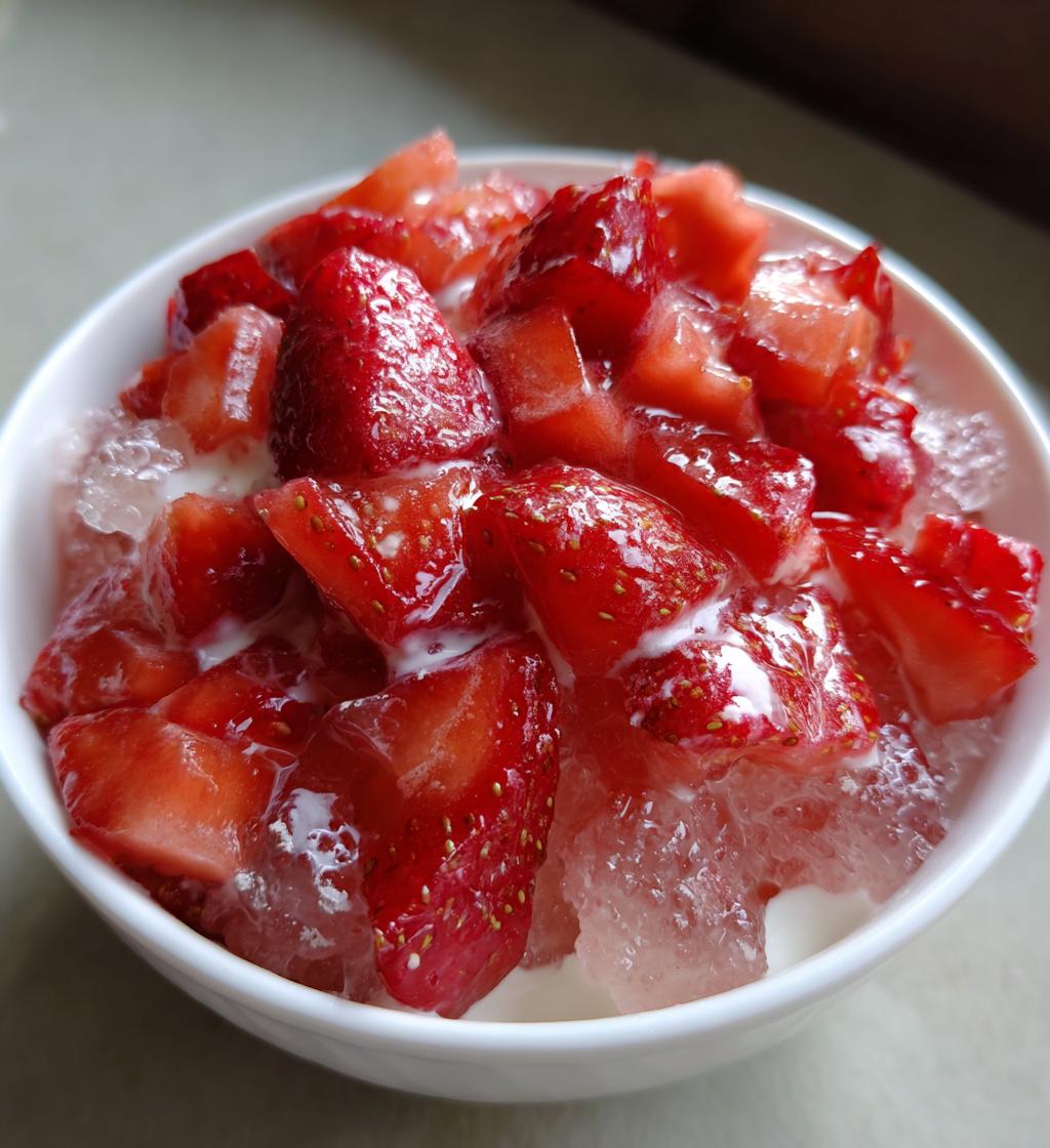 strawberry sago dessert - detail 1