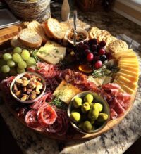 thanksgiving charcuterie board ideas
