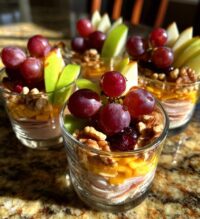 thanksgiving charcuterie cups