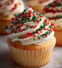 christmas cupcake cake