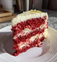 red velvet christmas cake