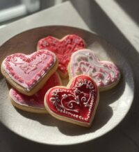 heart shaped cookies valentines day graphic