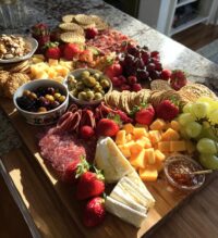 valentines day charcuterie board